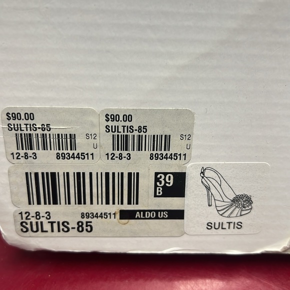 Aldo’s beige satin sling back platform high heal dress shoe - Picture 6 of 6